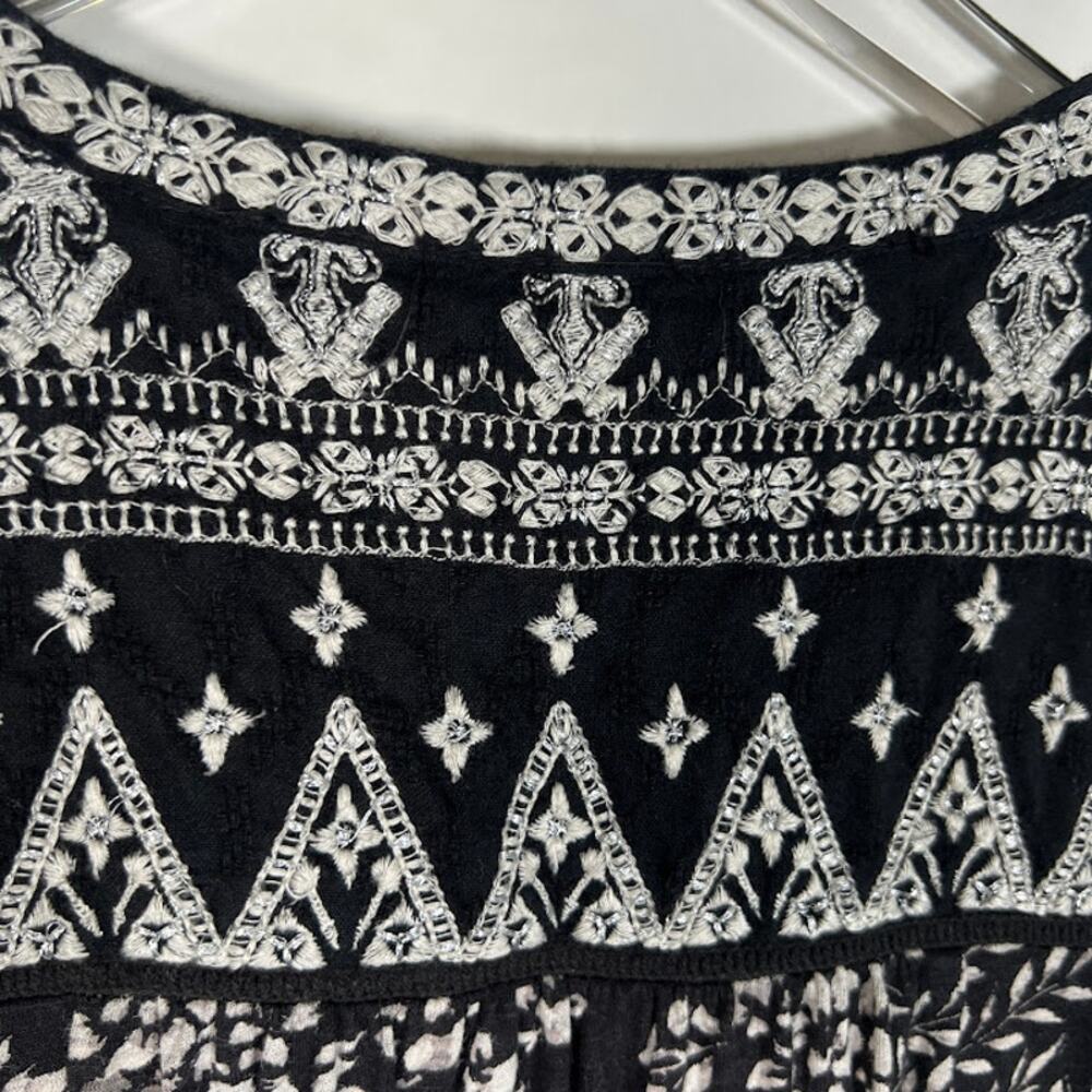 Lucky Brand Women's V Neck 3/4 Sleeve Blouse Shirt L Black Floral Embroidered - Picture 6 of 8